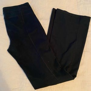 Black Under Armour yoga pants